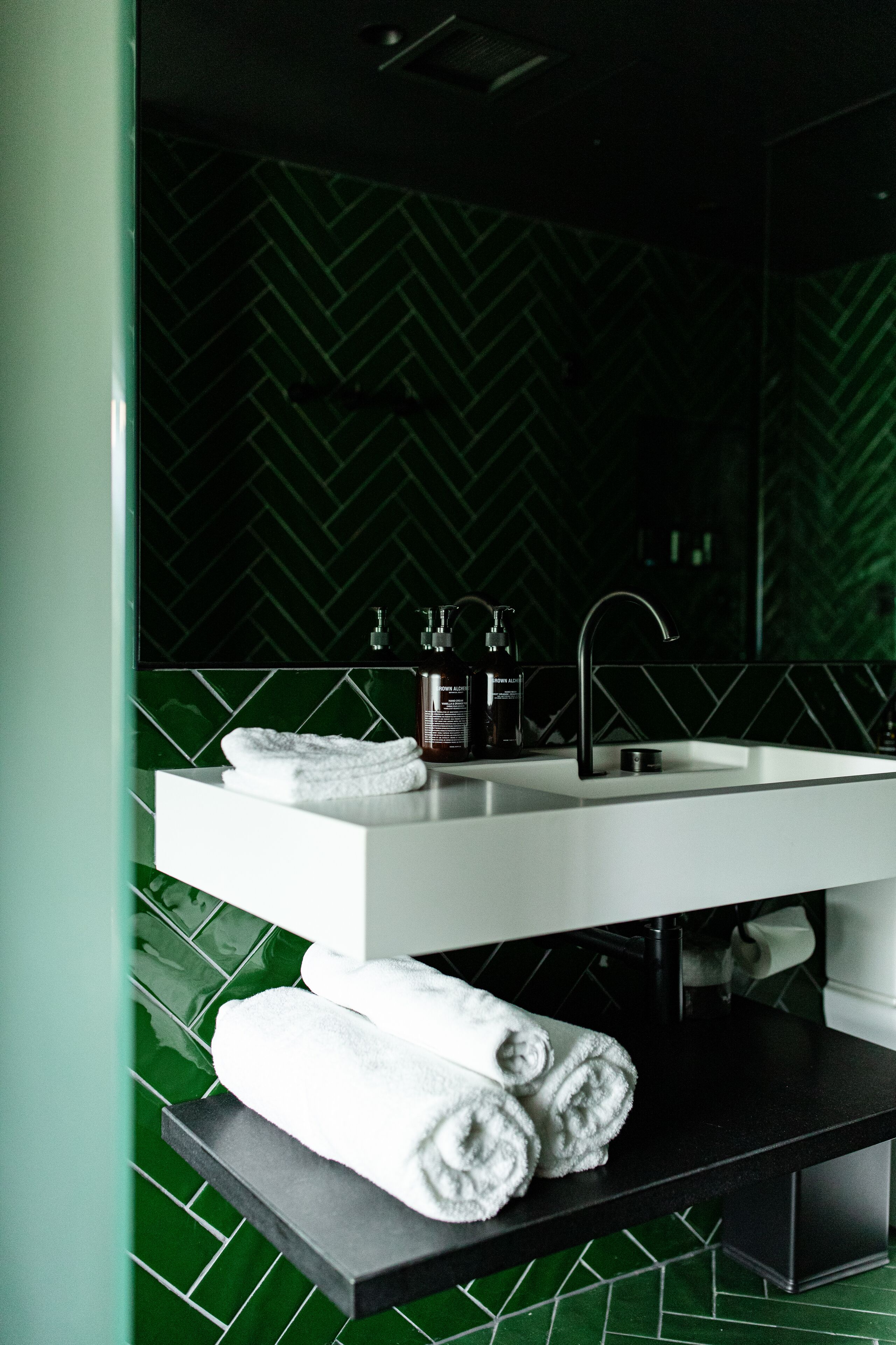 pod | bathroom | free toiletries, hair dryer, bathrobes, towels