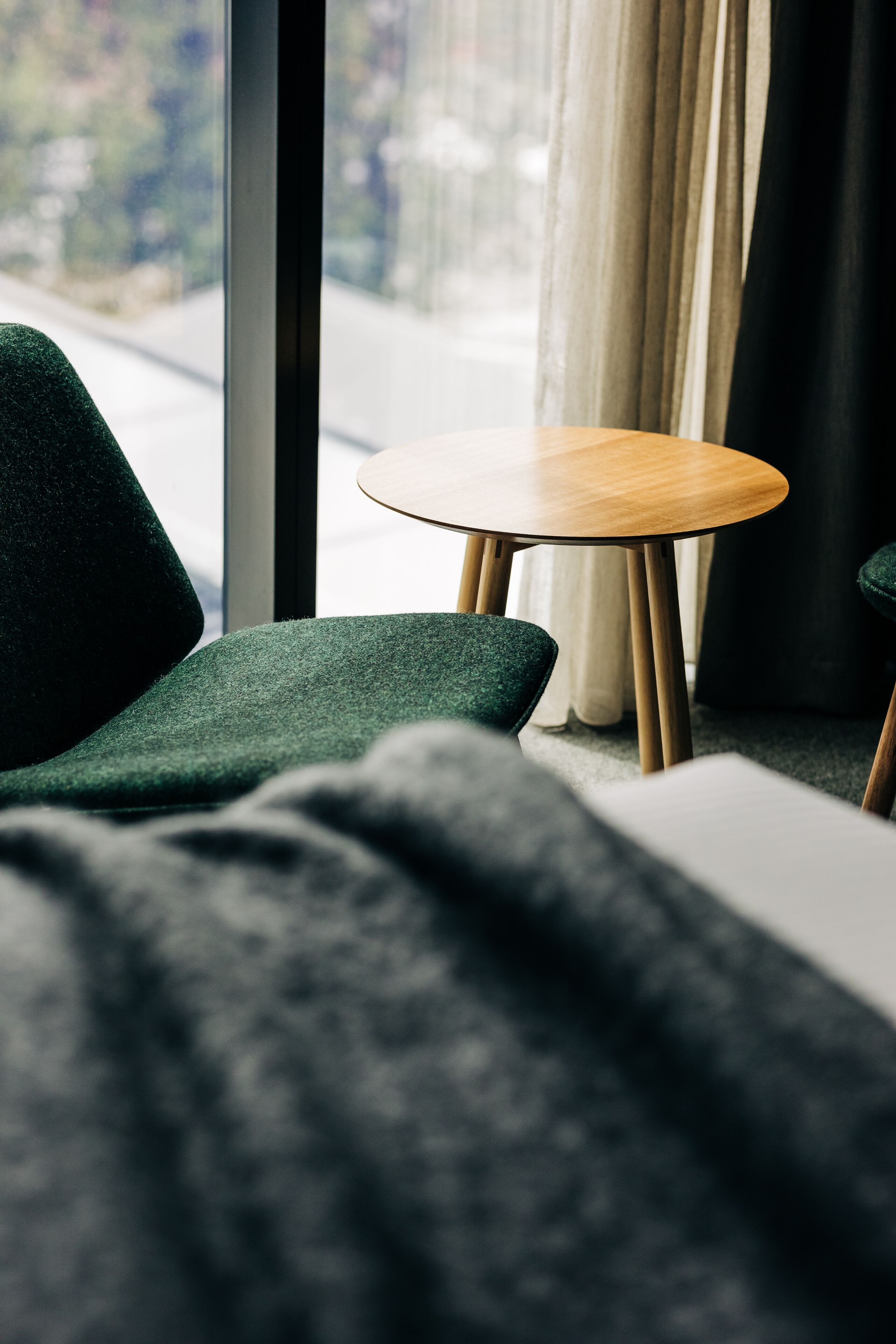 superior room (grove bath) | living area | 42-inch lcd tv with cable channels, tv, ipod dock