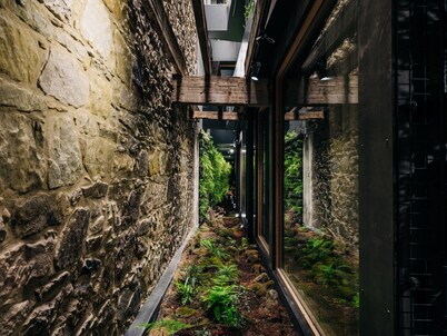 Moss Hotel