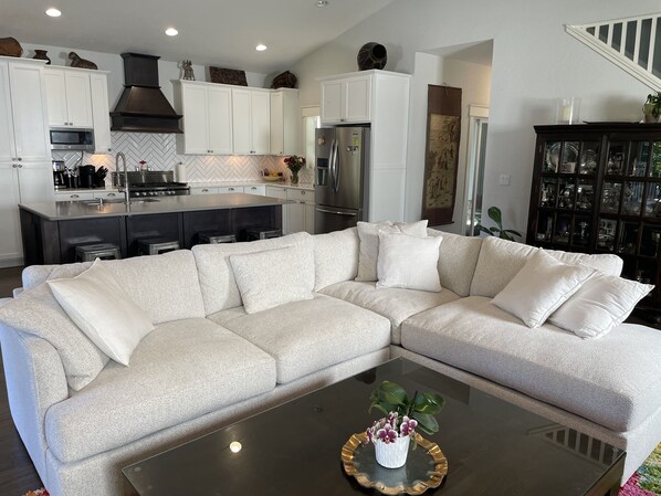 TV, fireplace, DVD player