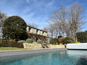 室外泳池、暖水池