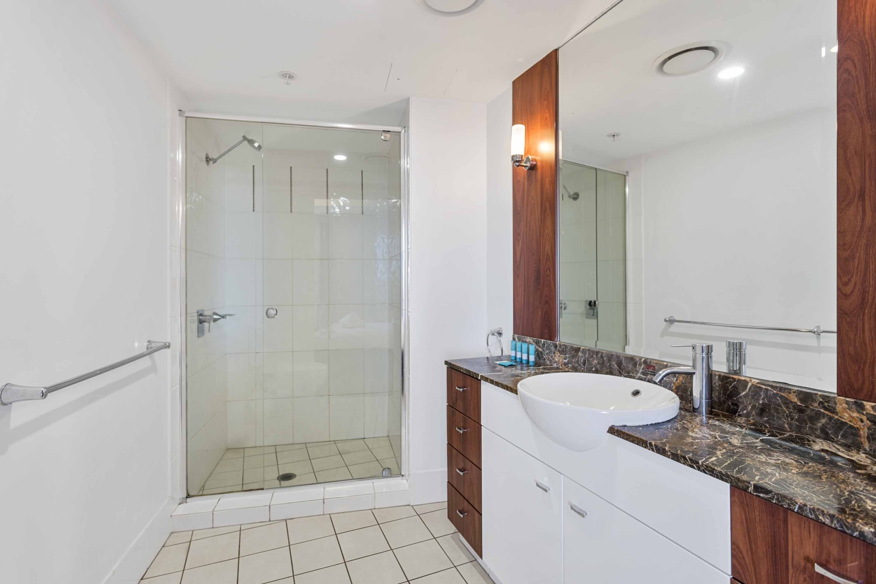 Chevron Renaissance Level 19 with stunning Ocean Views - Family friendly