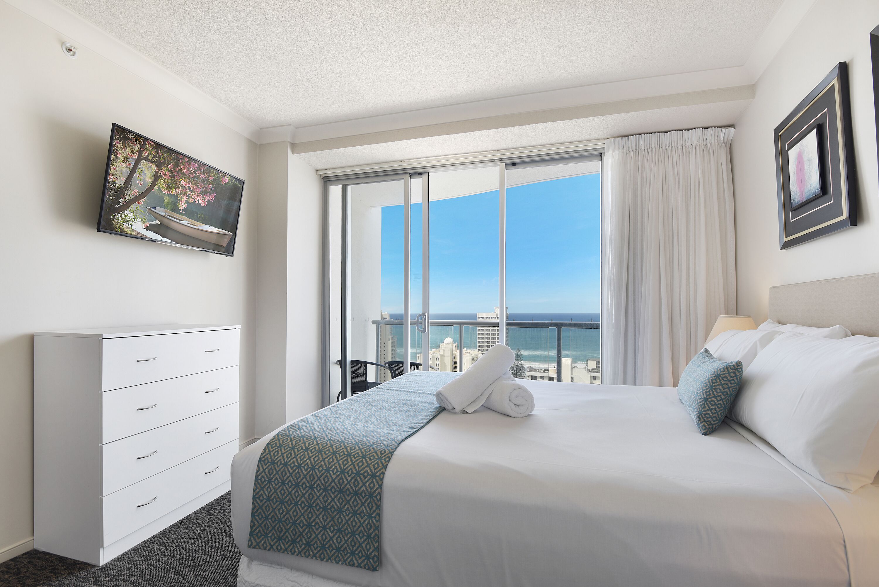 Chevron Renaissance Ocean View — image 10