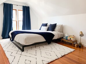 3 slaapkamers, een strijkplank/strijkijzer, wifi, beddengoed