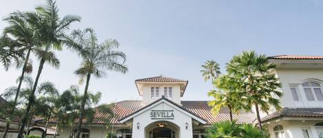 Facciata della struttura