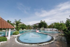 Piscine extérieure