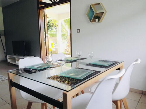 ★ The House on the Coast ★ Up to 4 people