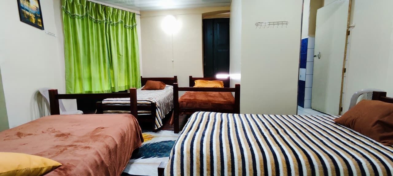 四人房 | 免费 WiFi、床单