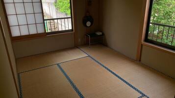 Japanese Room for 4 People
