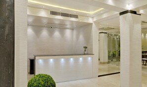 Reception - Treebo Premium The Crystal, Chinar Park (Barasat)