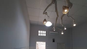 Phòng Deluxe | Bàn, giường gấp/giường phụ (miễn phí)