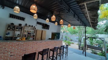 Daily cooked-to-order breakfast (VND 30000 per person)