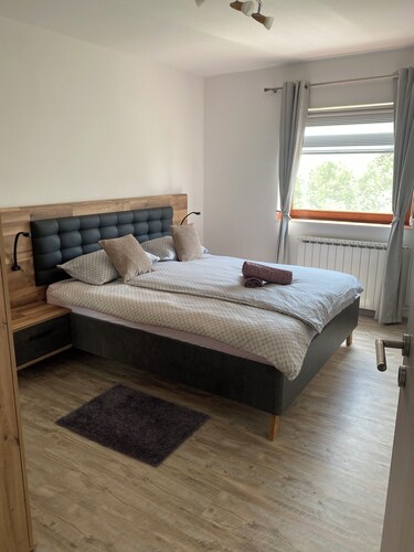 Apartment have 2 apartmana, with bathrooms. Available is a kitchen and a terrace