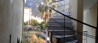 Soleado apartamento en primera planta junto al mar (Mare & Monti)