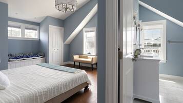 3 bedrooms, iron/ironing board, travel crib, WiFi