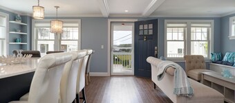 Luxury Monument Beach Villa /Short term rentals