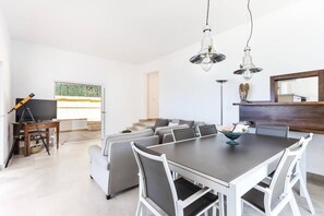 Dining - VILLA MAL PAS - Modern villa with direct sea views. (Alcudia)