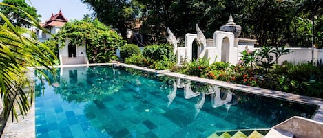 Outdoor pool, sun loungers