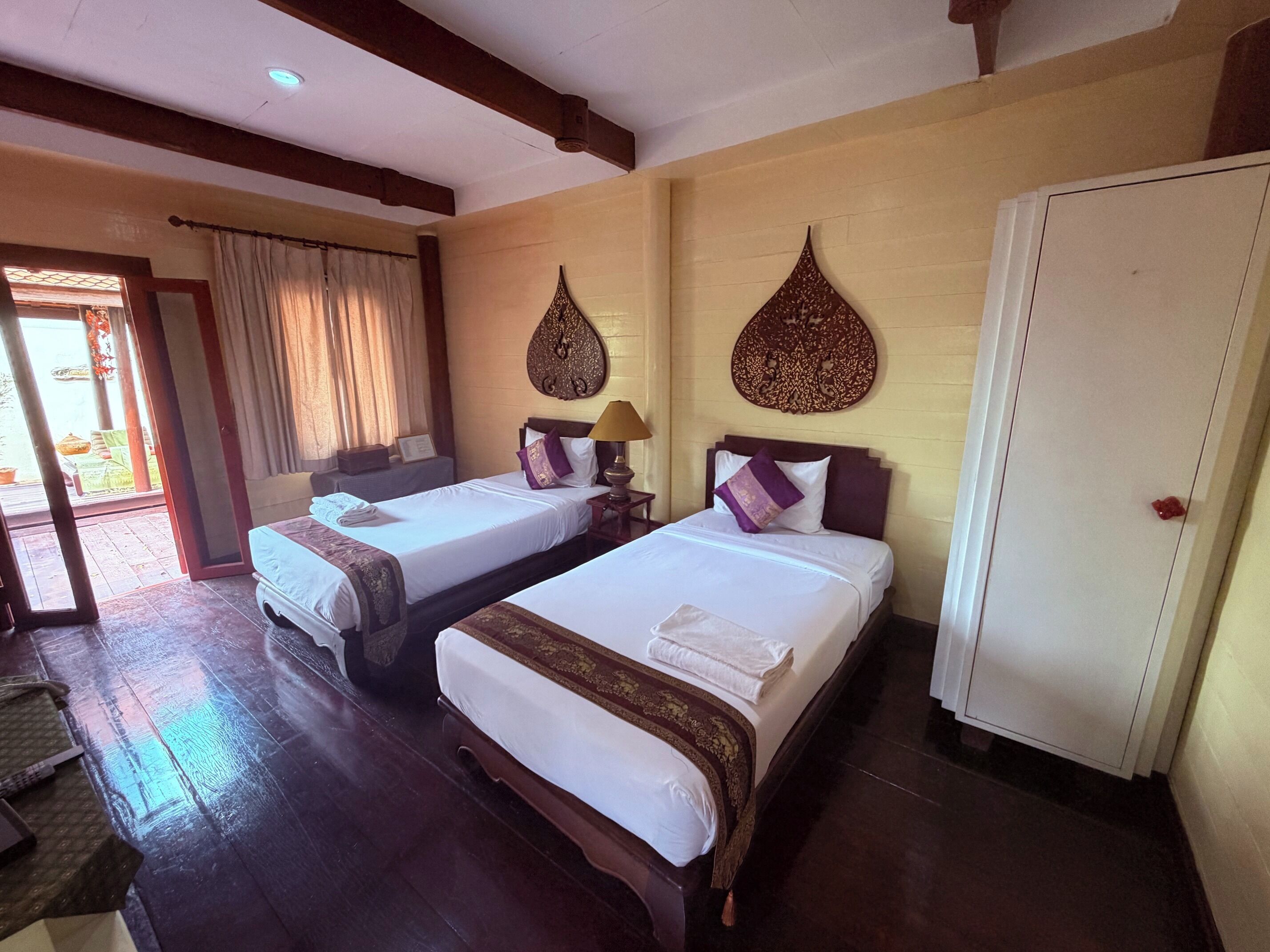 Phòng Deluxe (River View) | Minibar, bàn, truy cập Internet không dây miễn phí, bộ trải giường 