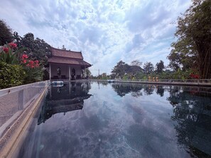 Outdoor pool - Ayutthaya Garden River Home (Bang Pa-in)
