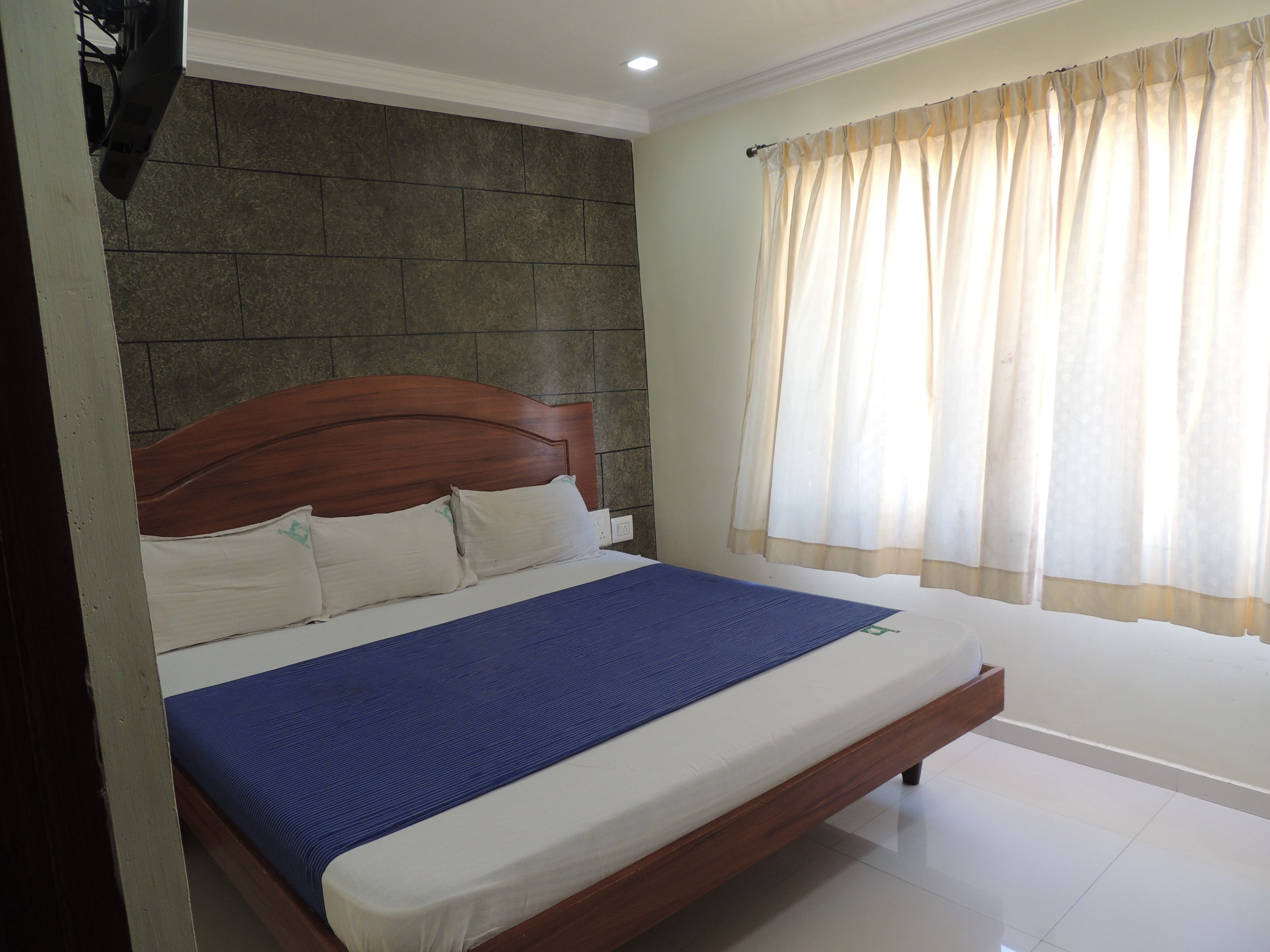 Bàn, truy cập Internet không dây miễn phí 