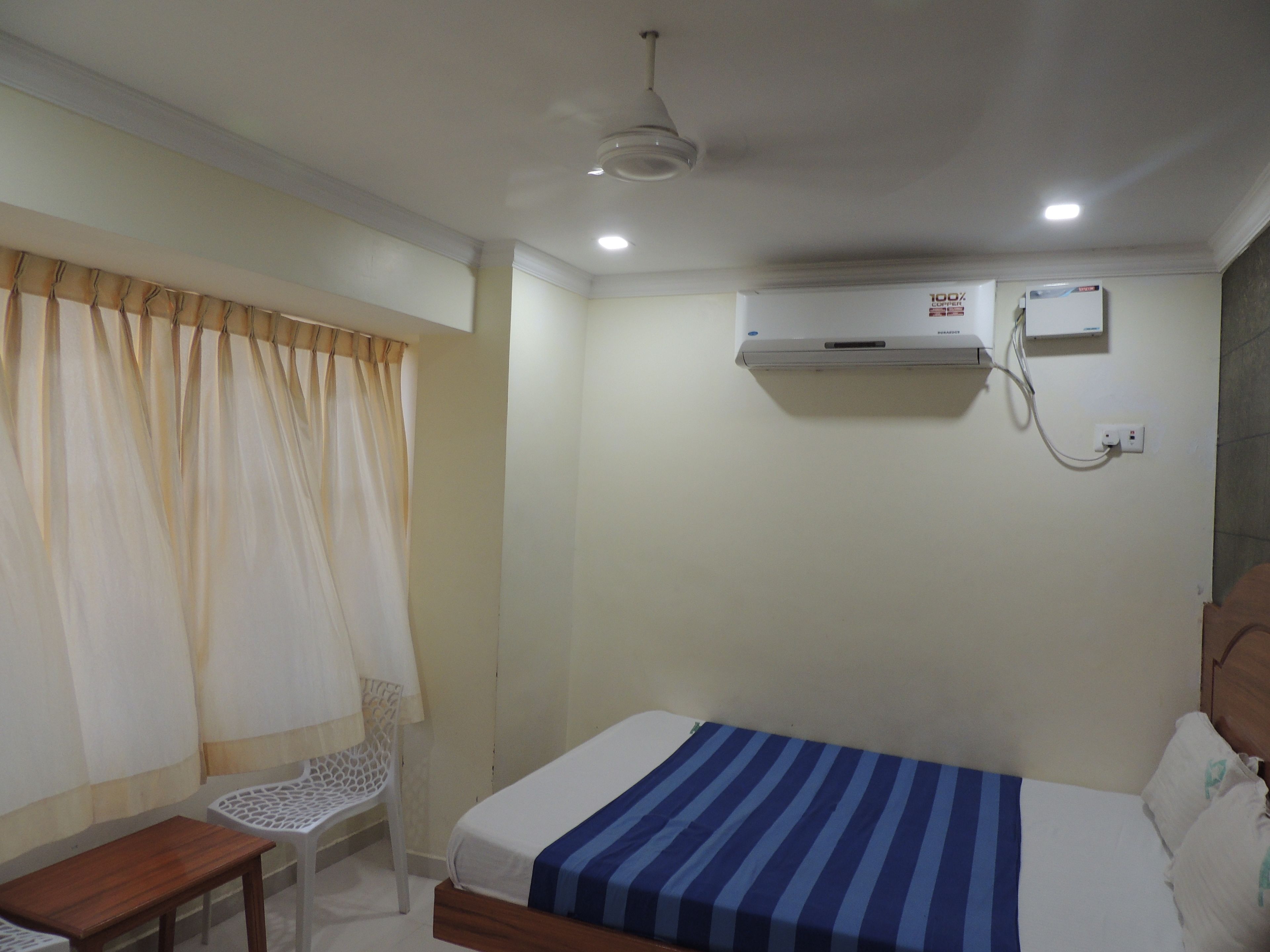 Phòng đôi cơ bản, 1 phòng ngủ | Bàn, truy cập Internet không dây miễn phí 