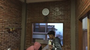 Quầy tiếp tân