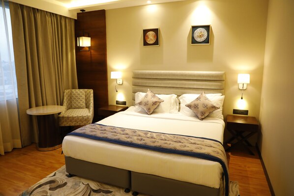 Luxury Room, 1 Bedroom, Non Smoking, City View | View from room