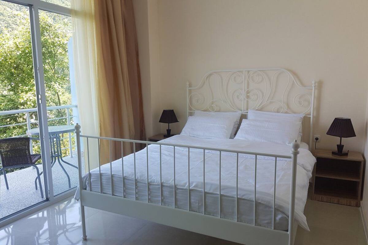 Soundproofing, iron/ironing board, free WiFi