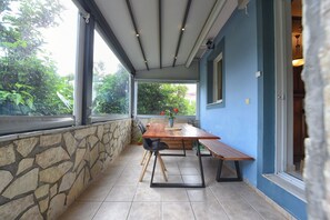 Dining - a luxury and comfortable maisonette-Sun maisonette (Kostakii)