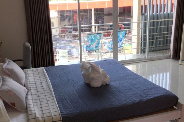 Caja de seguridad en la habitación y cortinas blackout