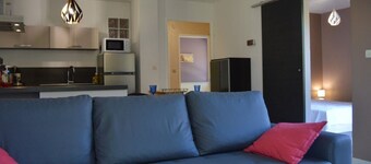 Modern Apartment with Terrace, Pool Access, and WiFi - 6 People, Saint-Cyprien