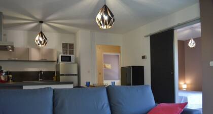 Modern Apartment with Terrace, Pool Access, and WiFi - 6 People, Saint-Cyprien