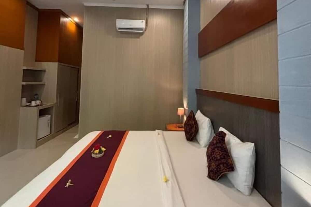 1 chambre, décoration personnalisée, ameublement personnalisé, bureau