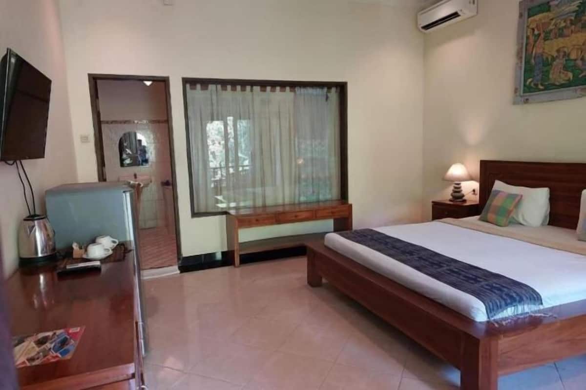 1 chambre, décoration personnalisée, ameublement personnalisé, bureau