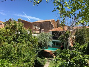Exclusive Studio, Ensuite, Garden View (Studio with terrace) | Garden view - Hotel El Baciyelmo (Trujillo)