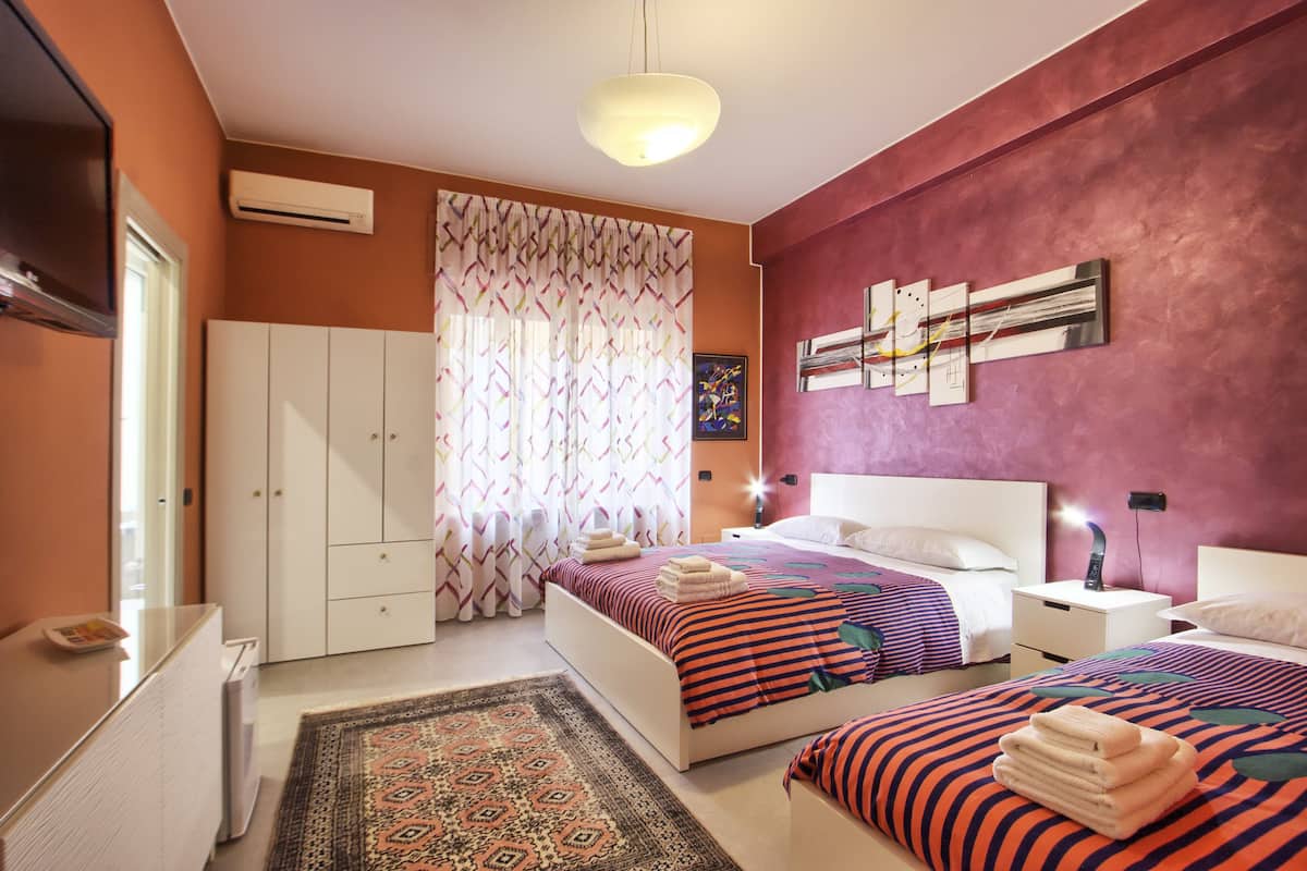 Comfort Triple Room