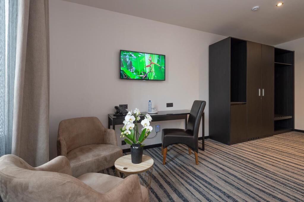 superior room | premium bedding, minibar, desk, soundproofing