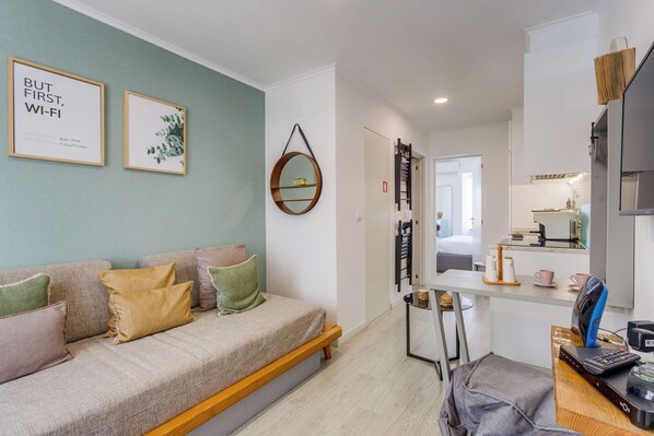 Interior - Pandan Apartment, Wifi, Equipped Kitchen (Lisboa)