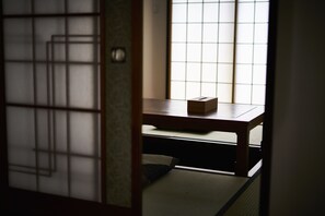 Private Vacation Home | 1 bedroom, desk, iron/ironing board, free WiFi - Tomari-gi (Kyoto)