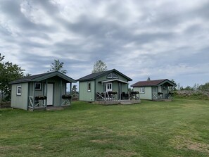 Vista frontal de la propiedad