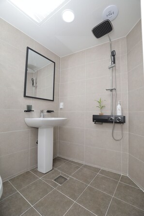 Douche de la salle de bain