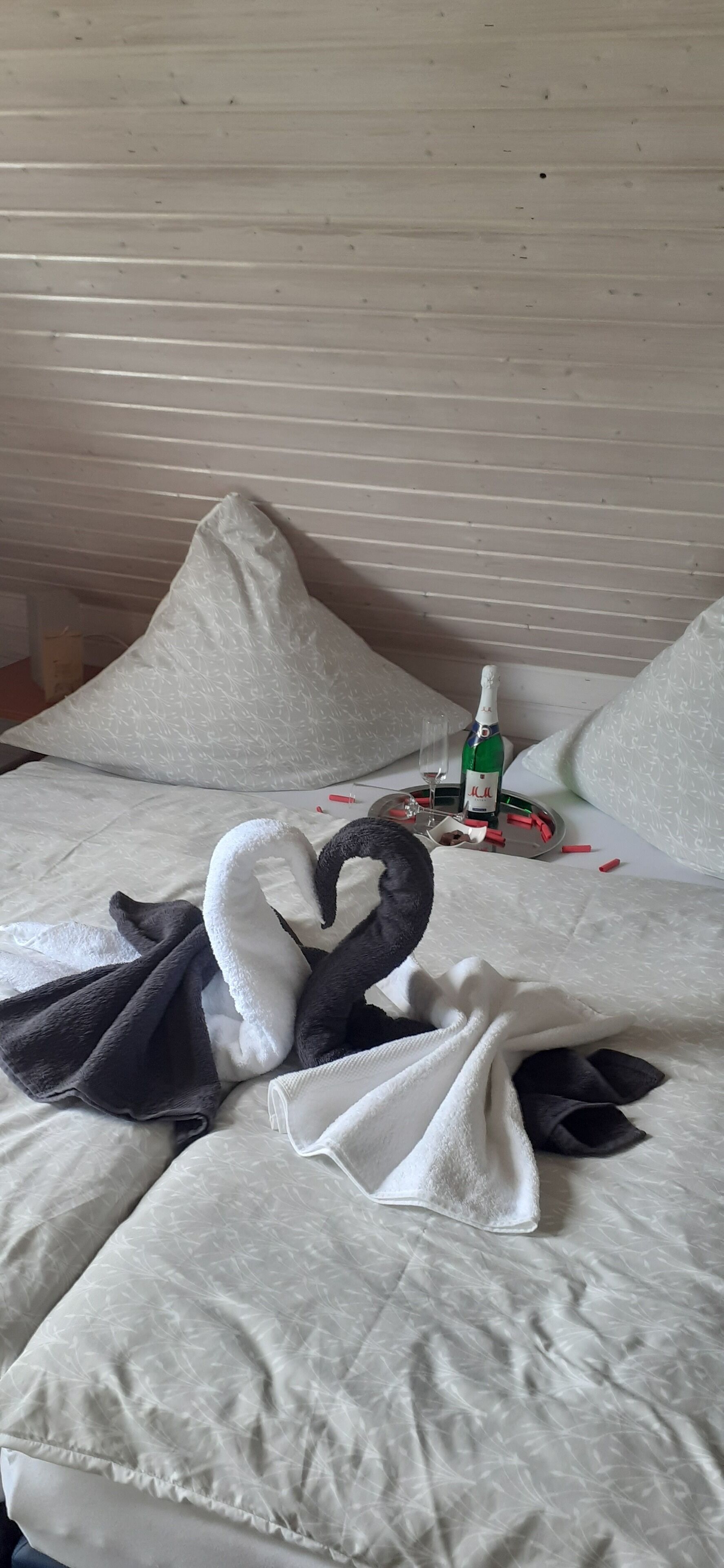 3 Schlafzimmer, Bügeleisen/Bügelbrett, Reisekinderbett, Bettwäsche