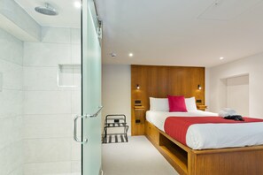 Phòng trung tâm thành phố | 1 phòng ngủ, két bảo mật tại phòng, bàn 