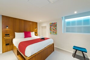 Phòng trung tâm thành phố | 1 phòng ngủ, két bảo mật tại phòng, bàn 