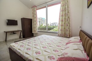 1 slaapkamer, een strijkplank/strijkijzer, wifi, beddengoed