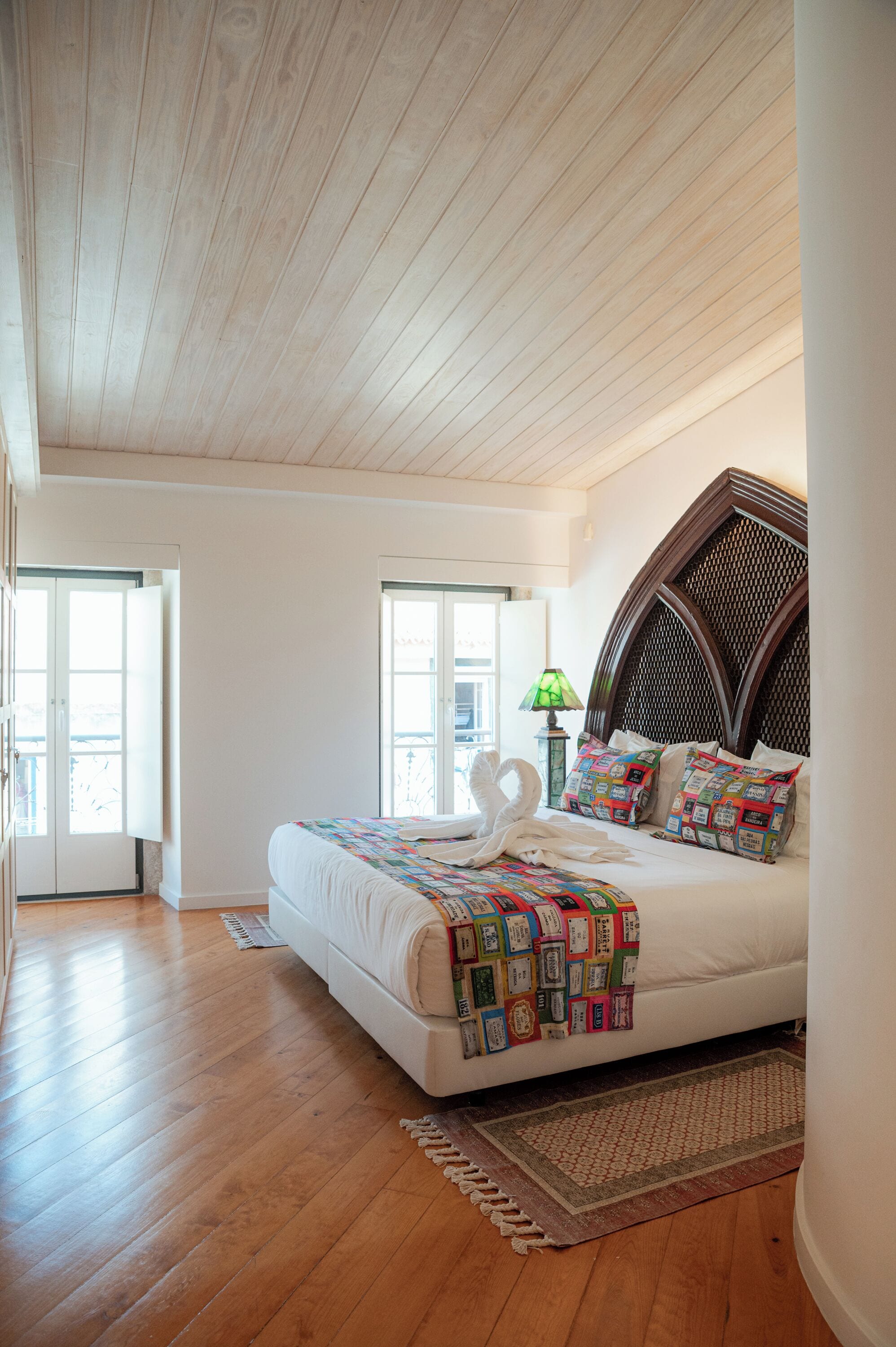 deluxe penthouse daily cleaning serviced apartment, city view | in-room safe, individually furnished, blackout curtains, soundproofing