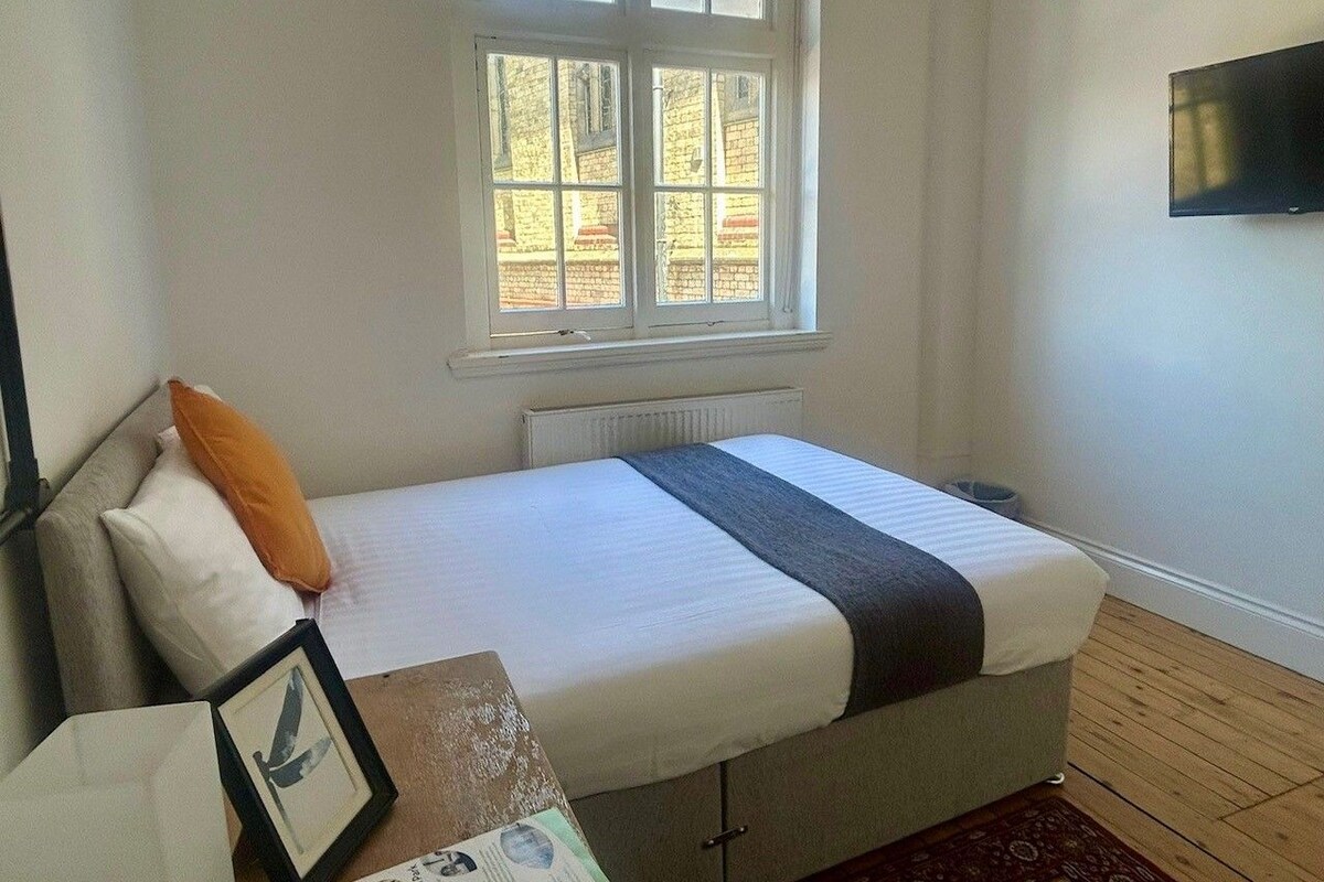 1 habitación, wifi gratis y ropa de cama 