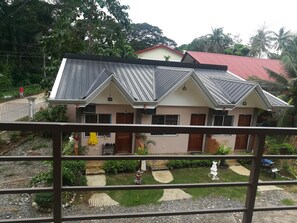 Terrace/patio - Princesa Rose Guesthouse (Puerto Princesa)