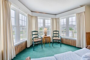 4 bedrooms, iron/ironing board, WiFi (free), bed sheets - Shabedge about 600' to beach access, community pool, tennis and more (Duck)